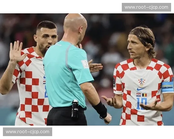 越位判定容错阈值引讨论 五厘米误差标准是否适用于世界杯